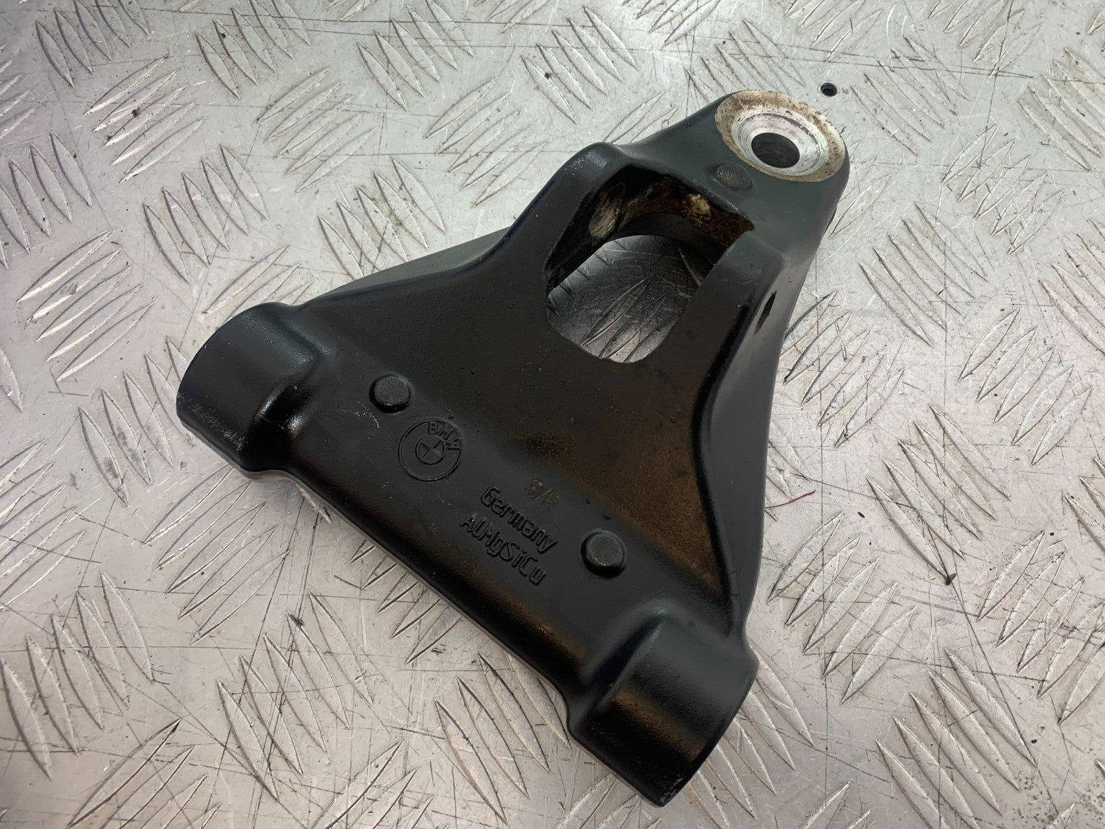 BMW K1300 S K 1300 S FRONT SHOCK MOUNT  YEAR 2009-16 (CMB1216)