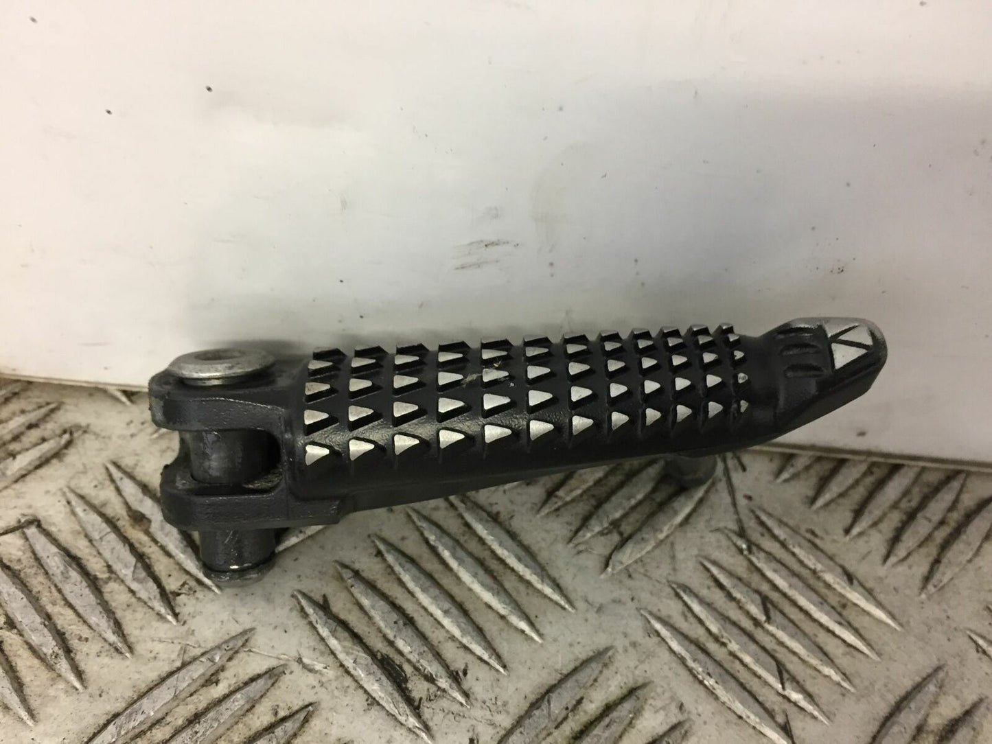KAWASAKI ZX636 ZX 636 FRONT RIGHT PEG  YEAR 2013-2016