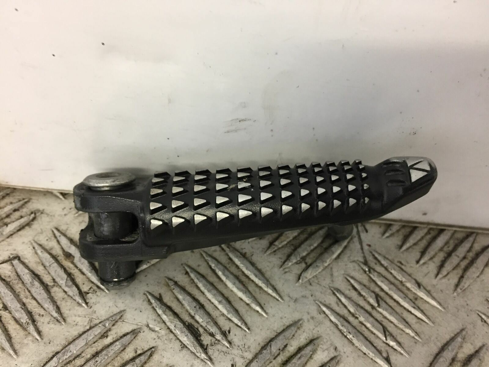 KAWASAKI ZX636 ZX 636 FRONT RIGHT PEG  YEAR 2013-2016