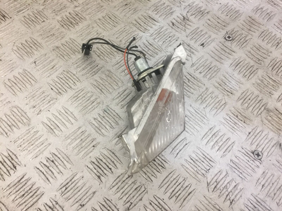 SUZUKI GSXR1000 GSXR 1000 L3 RIGHT REAR INDICATOR  YEAR 2013 (STOCK 671)