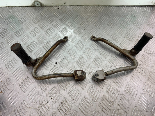 KAWASAKI KLR250 KLR 250 REAR HANGERS AND PEGS YEAR 1984-2001 (CMB1225)