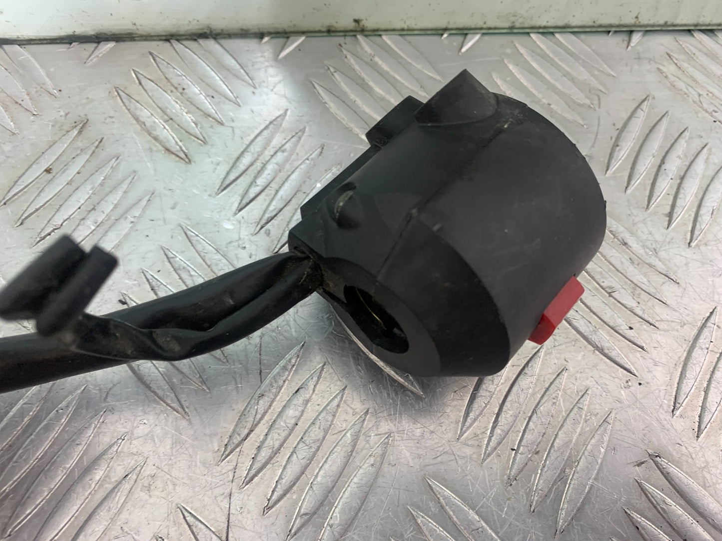 PIONEER NEVADA XF125 RIGHT SWITCH GEAR   YEAR 2009 (CMB1214)