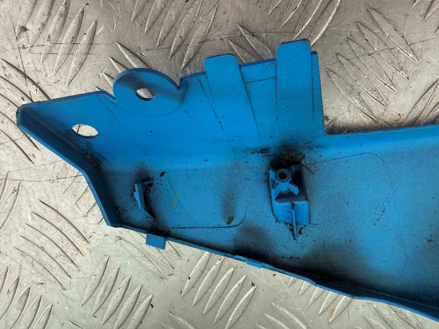 SUZUKI GSXR1000 GSXR 1000 K7 K8 LOWER LEFT FAIRING YEAR 2008
