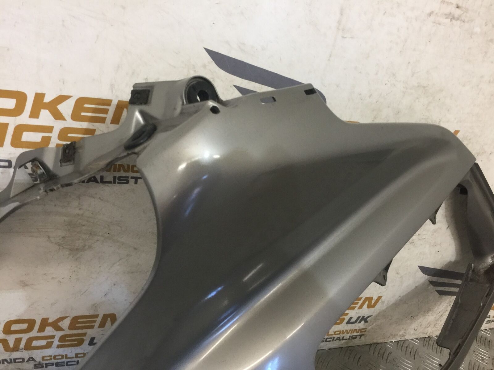 HONDA GL1800 GL 1800 LEFT FAIRING PANEL YEAR 2004-10 ABS (STOCK 890)