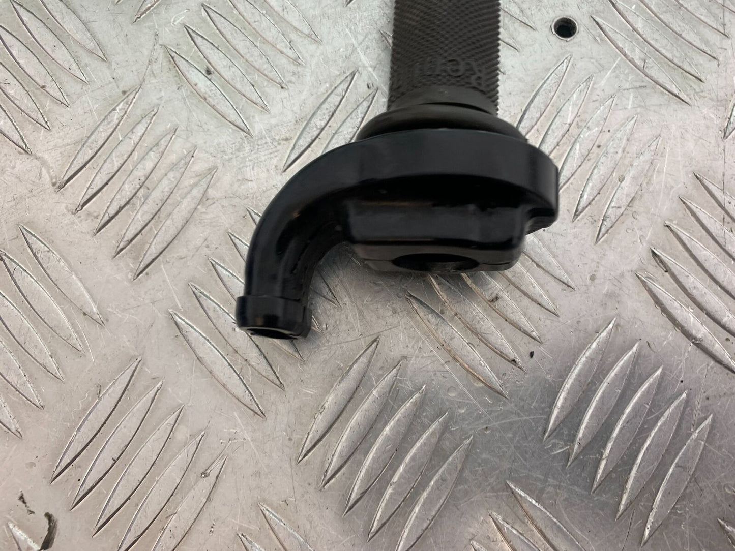 SUZUKI SV1000 SV 1000 K4 THROTTLE AND GRIP YEAR 2003-2007 (CMB1042)