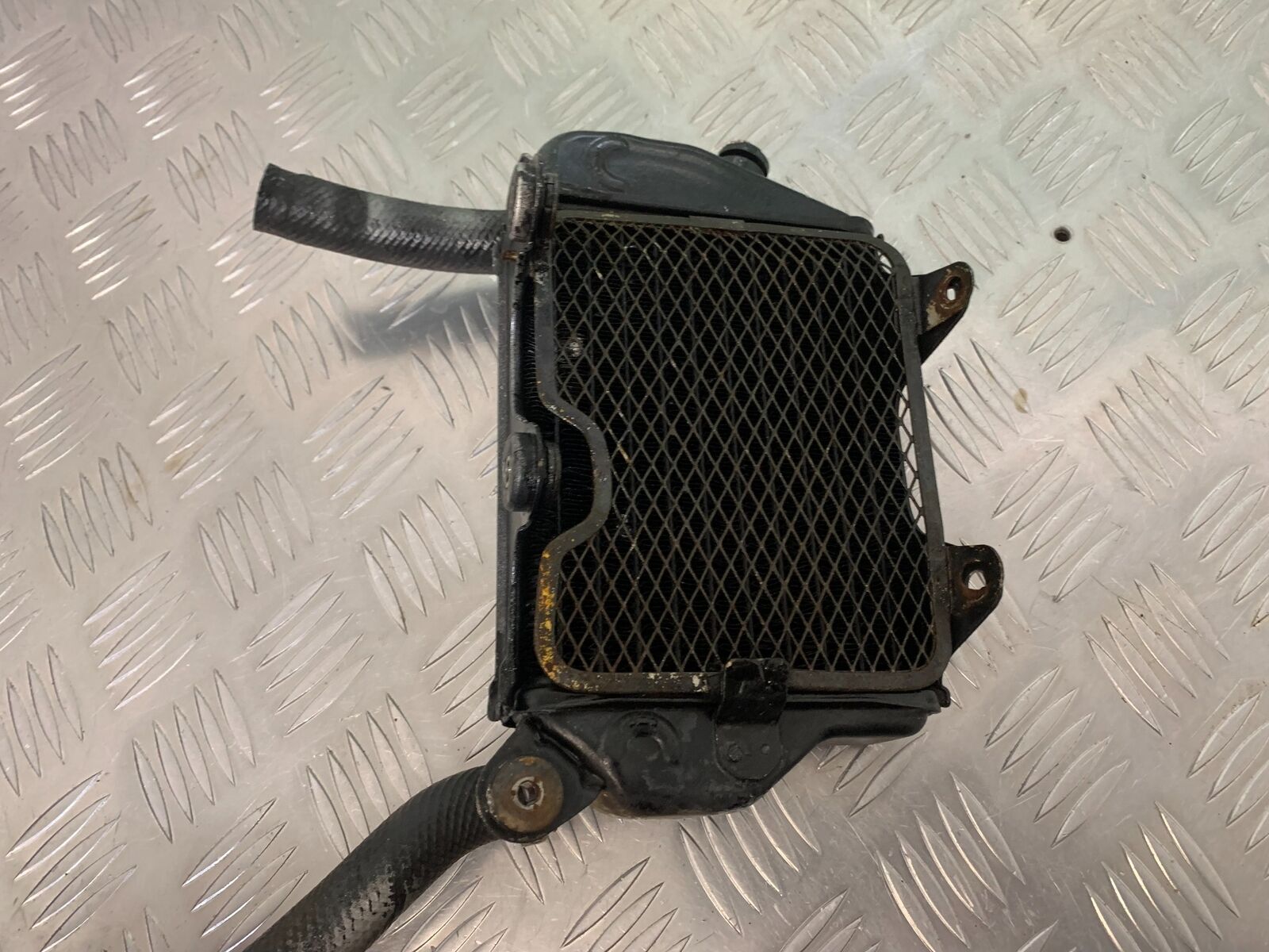 KAWASAKI KLR250 KLR 250 LEFT RADIATOR  YEAR 1984-2001 (STOCK 980)