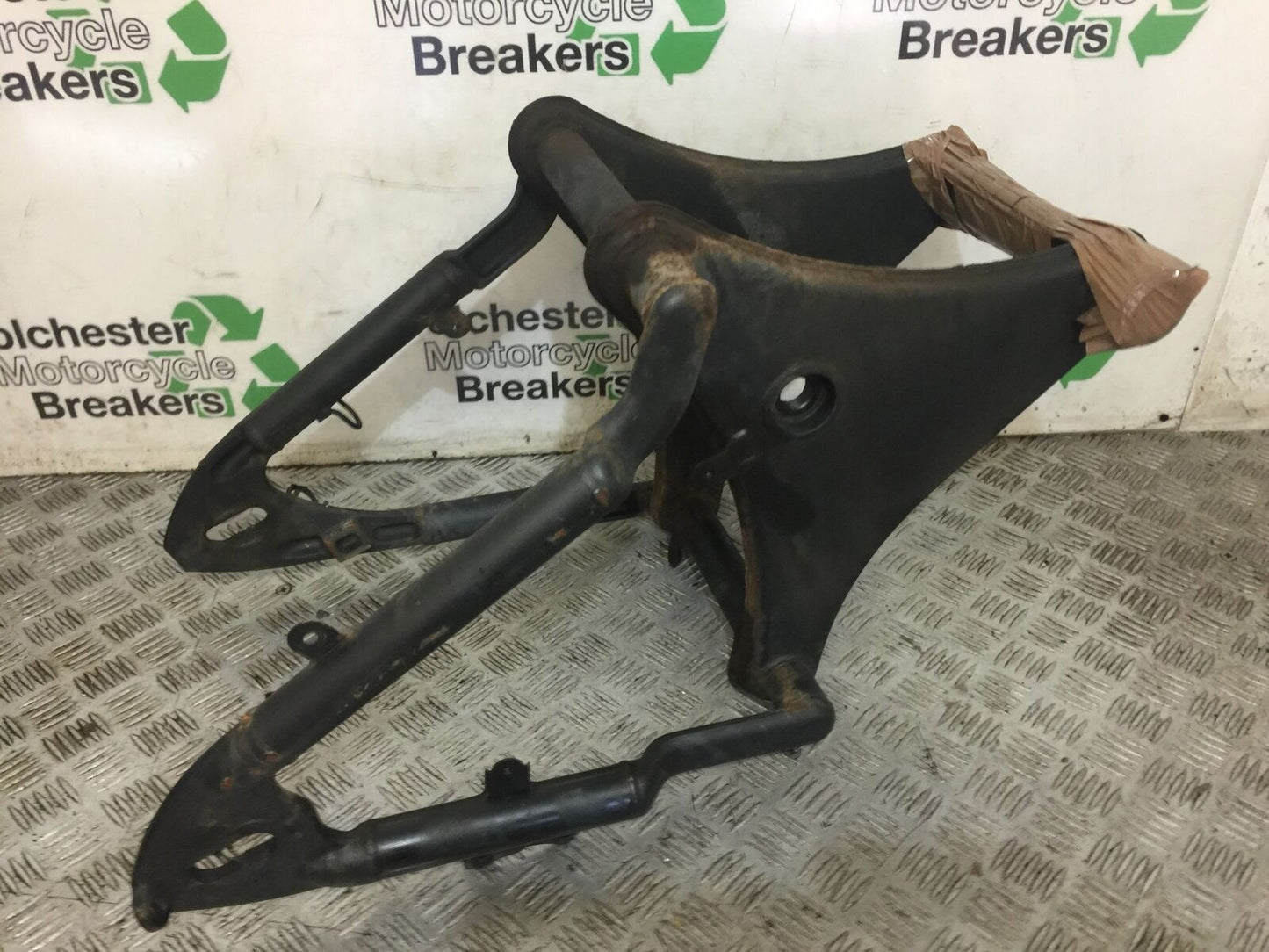 KAWASAKI VN900 CLASSIC SWINGARM  YEAR 2006-2015 (STOCK 706)
