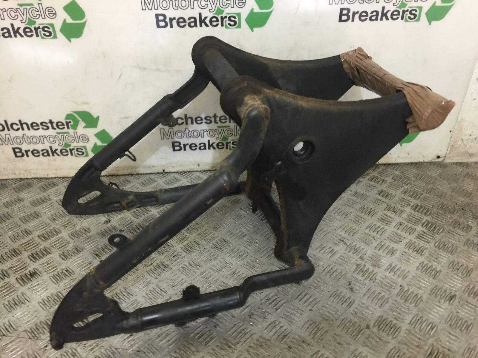 KAWASAKI VN900 CLASSIC SWINGARM  YEAR 2006-2015 (STOCK 706)
