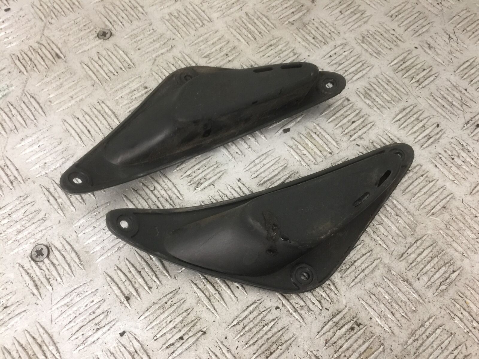 YAMAHA R6 5EB FRAME INFILLS YEAR 1999-2002 (STOCK 891)