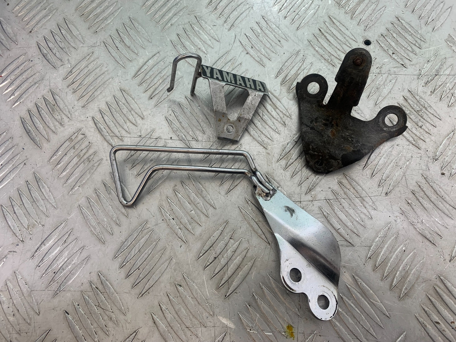YAMAHA XV535 XV 535 VIRAGO  BRACKETS   YEAR 1994-02 (CMB1162)