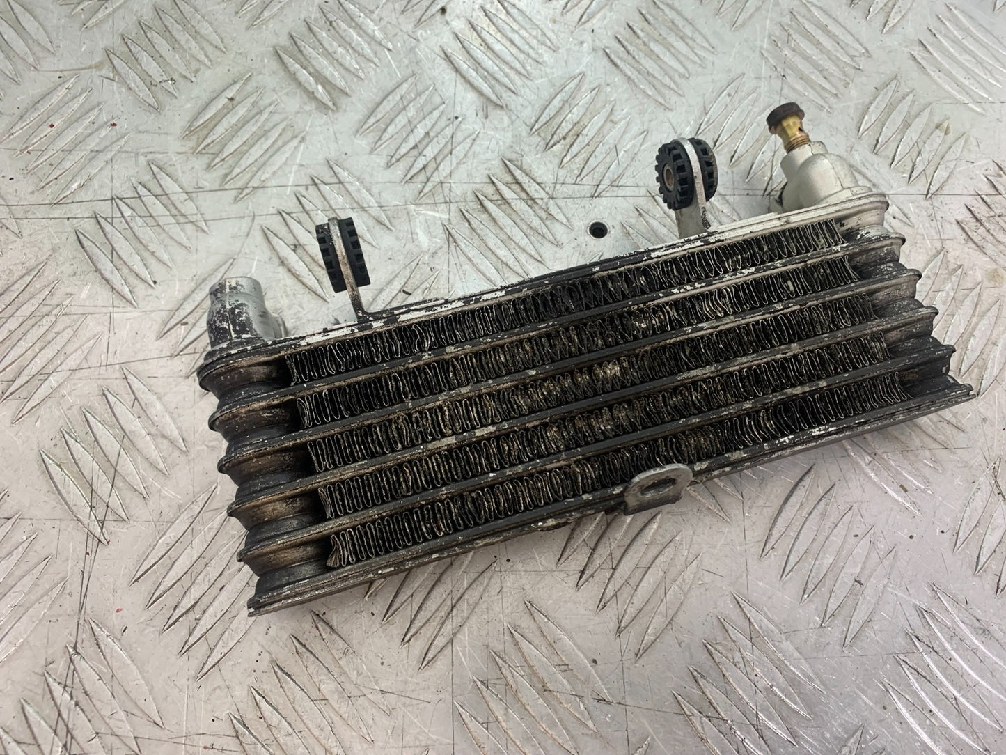 DUCATI 996 SPS 748 916 998 OIL COOLER 1999-2000 (CMB1209)