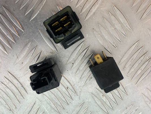 YAMAHA XJR1300 XJR 1300 RELAYS  YEAR 1999-2003 (CMB1055)