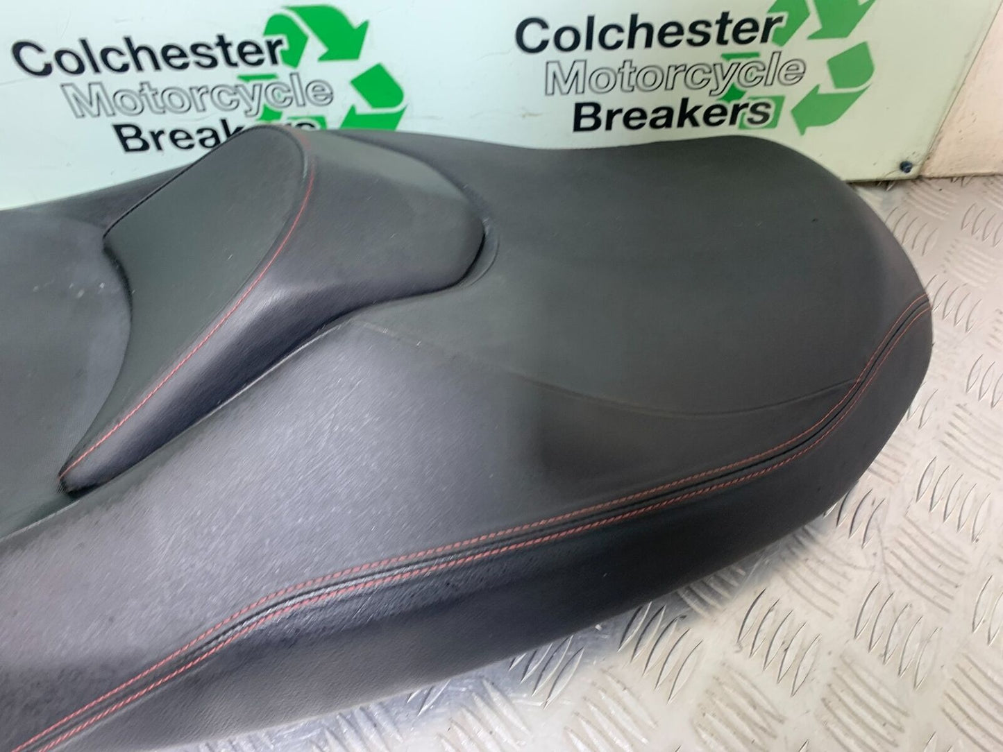 SUZUKI AN400 AN 400 BURGMAN SEAT YEAR 2017-2024 (CMB1118)