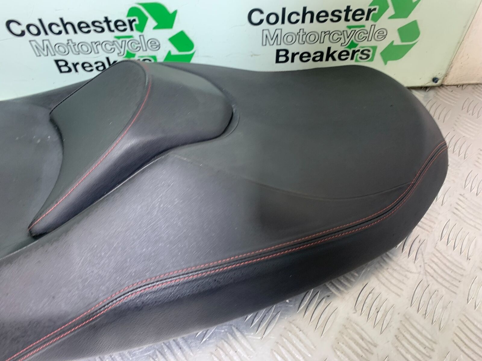SUZUKI AN400 AN 400 BURGMAN SEAT YEAR 2017-2024 (CMB1118)