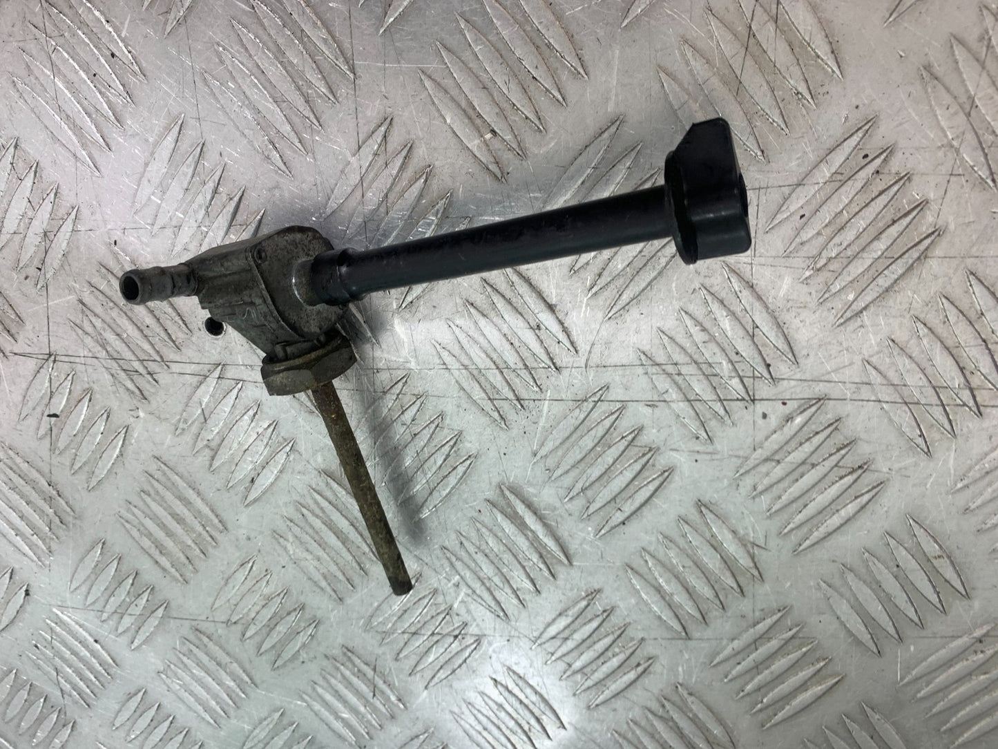 HONDA XL125 VARADERO PETROL TAP  YEAR 2001-2006  (CMB1210)