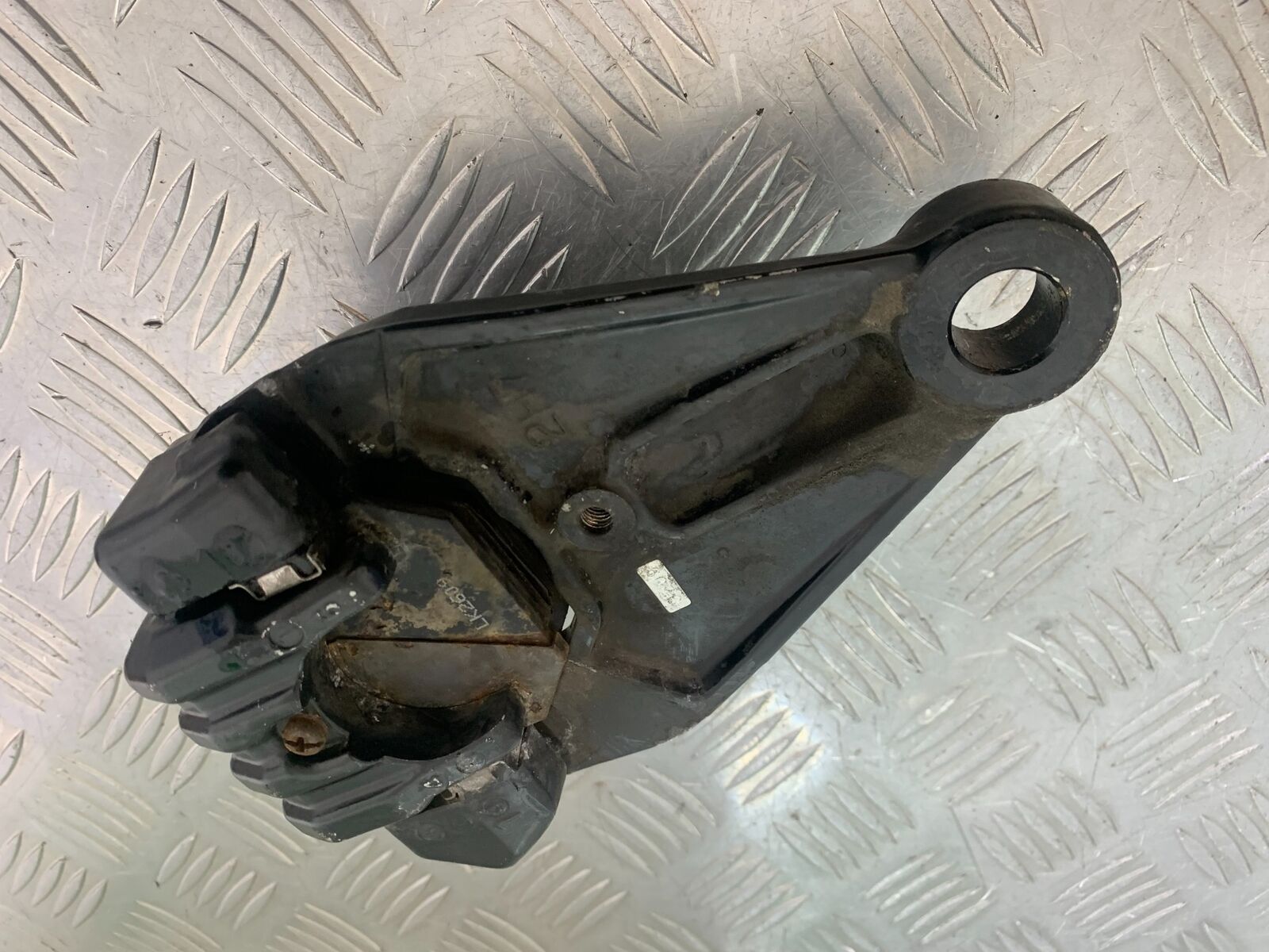 YAMAHA XS1100 MIDNIGHT SPECIAL REAR CALIPER  YEAR 1980-1982 (CMB1122)
