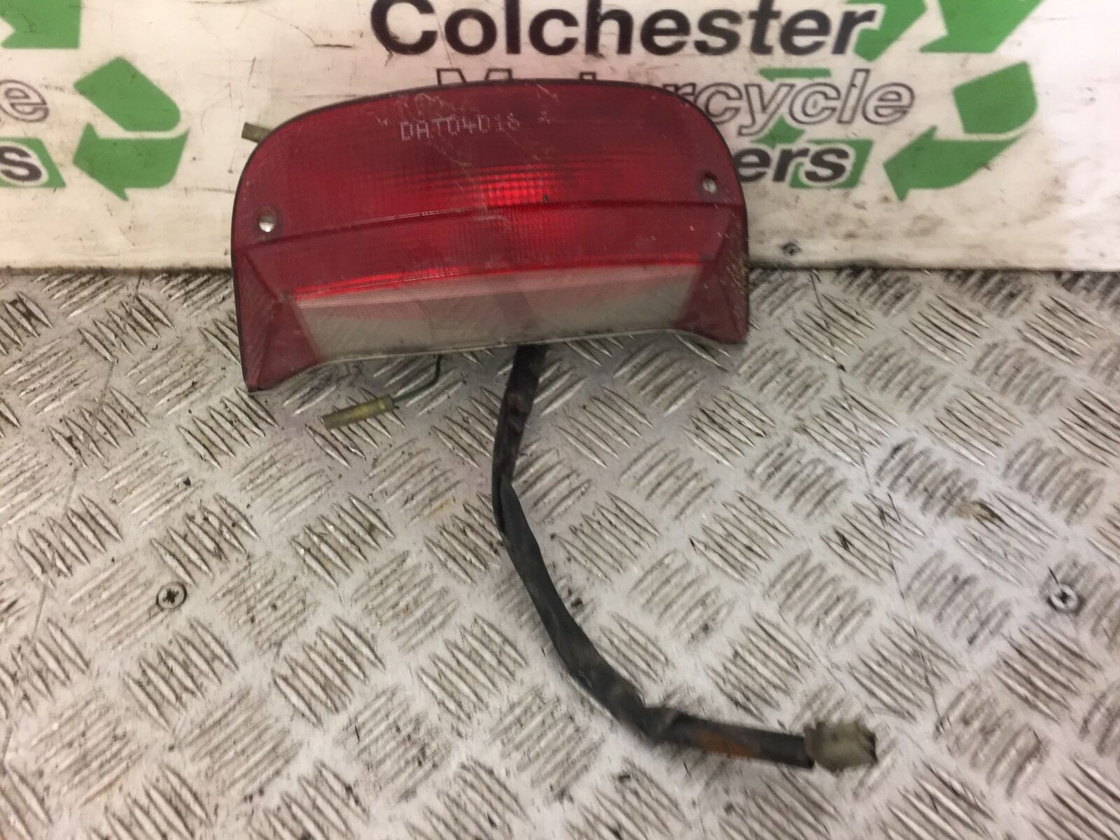 YAMAHA XJ900 XJ 900 DIVERSION REAR LIGHT   YEAR 1994-2002 STOCK 488)