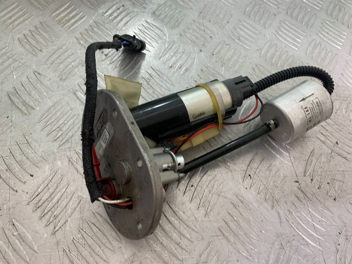 APRILIA SL750 SL 750 SHIVER PETROL PUMP  YEAR 2008-2016 (CMB1242)
