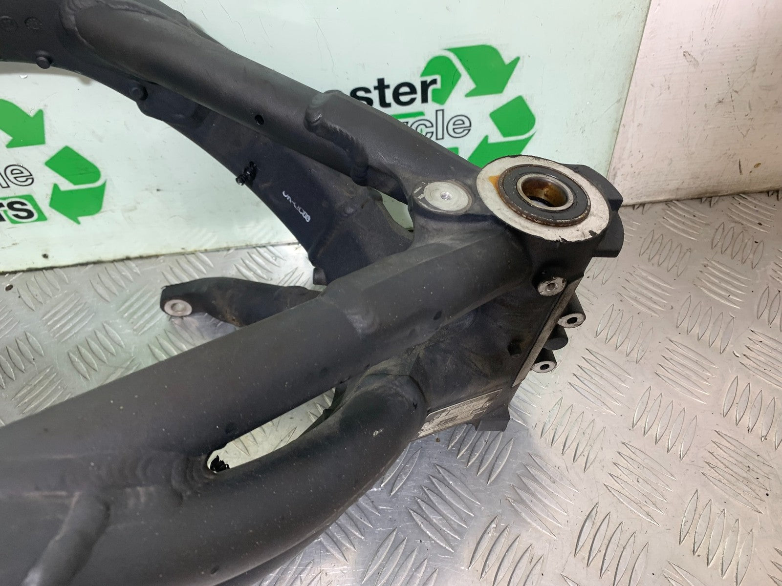 TRIUMPH SPEED TRIPLE R 1050 FRAME REG LOG BOOK  2009 (CMB1183)