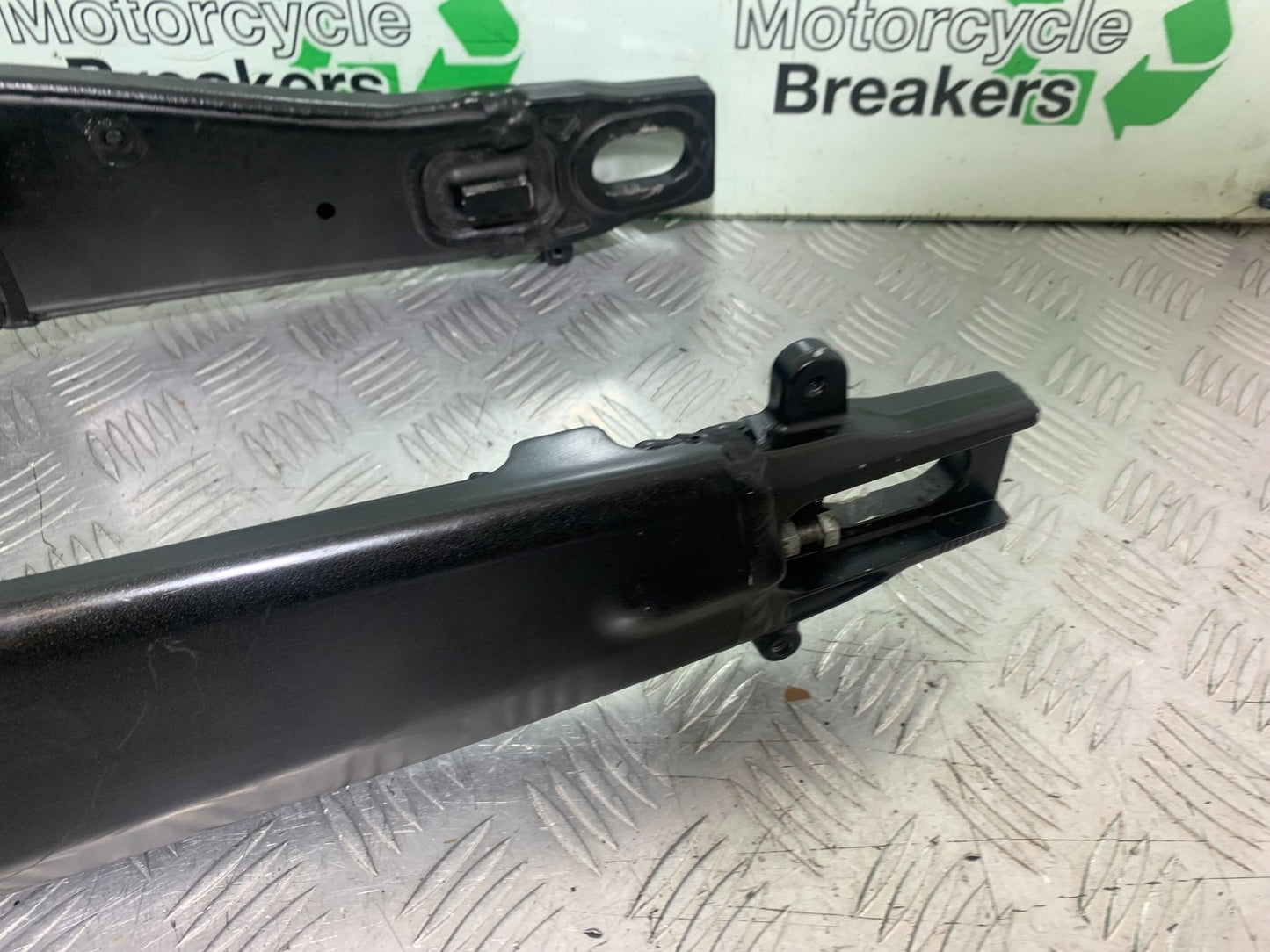 YAMAHA XSR900 XSR 900 SWINGARM YEAR 2022-2024 (CMB1215)