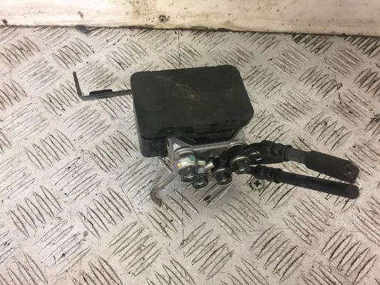 KAWASAKI Z400 Z 400 ABS PUMP  YEAR 2019  (STOCK 672)