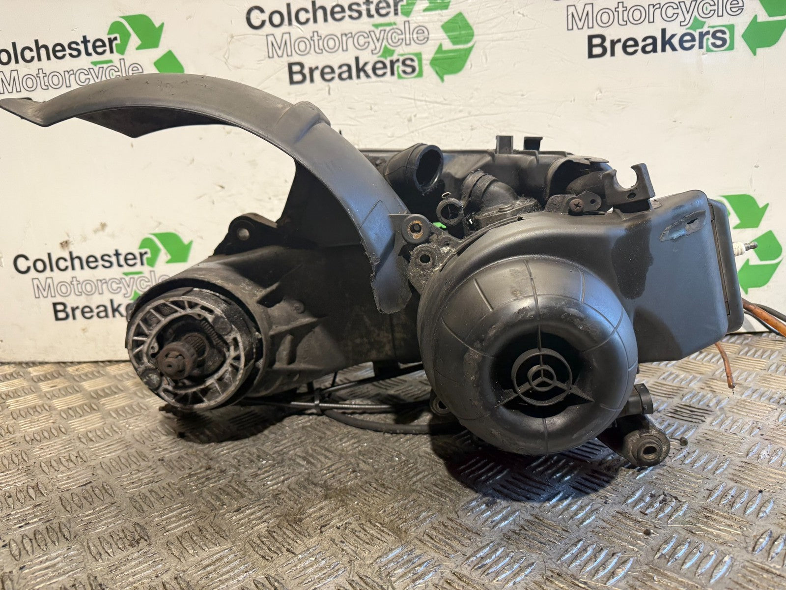 PIAGGIO VESPA LXS S 50 ENGINE YEAR 2004-2016 (CMB1290)