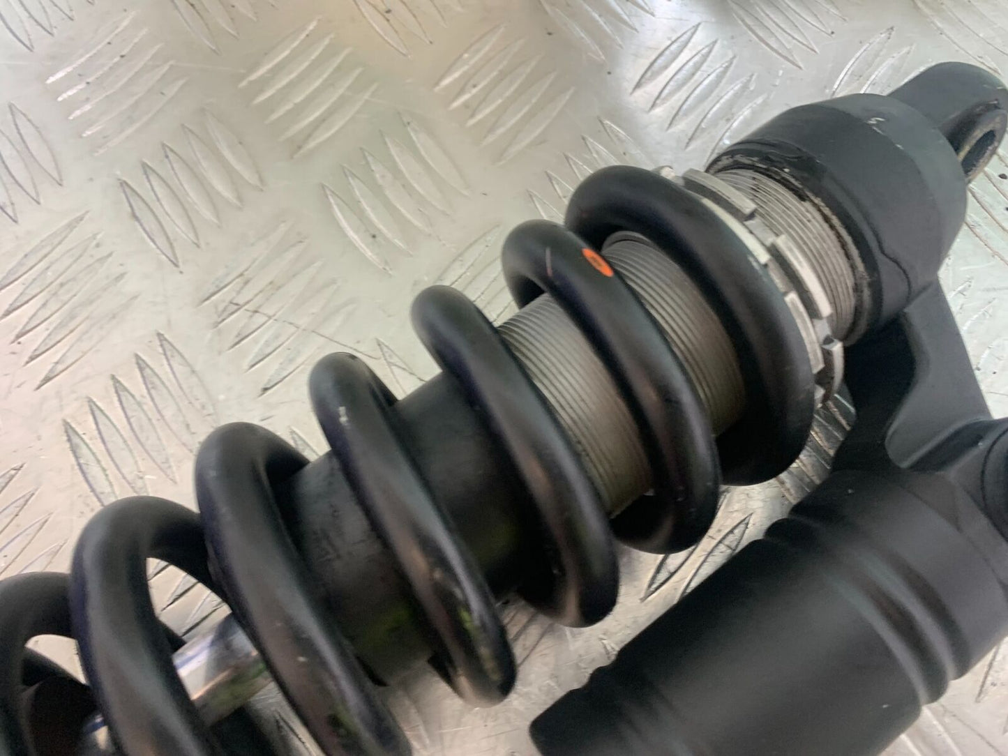 KTM 990 SUPERMOTO T REAR SHOCK  YEAR 2010-2011  (CMB1127)