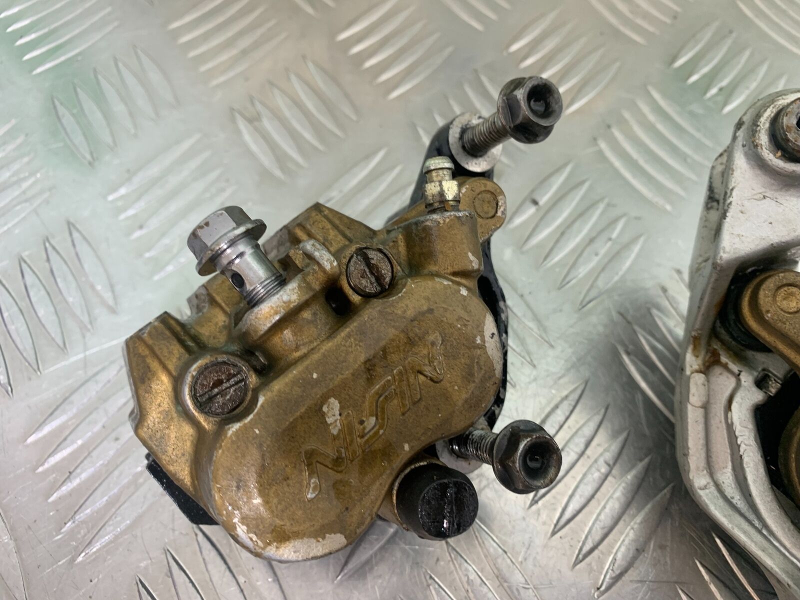 HONDA VFR400 VFR 400 NC21 FRONT BRAKE CALIPERS   YEAR 1986-87 (CMB1043)