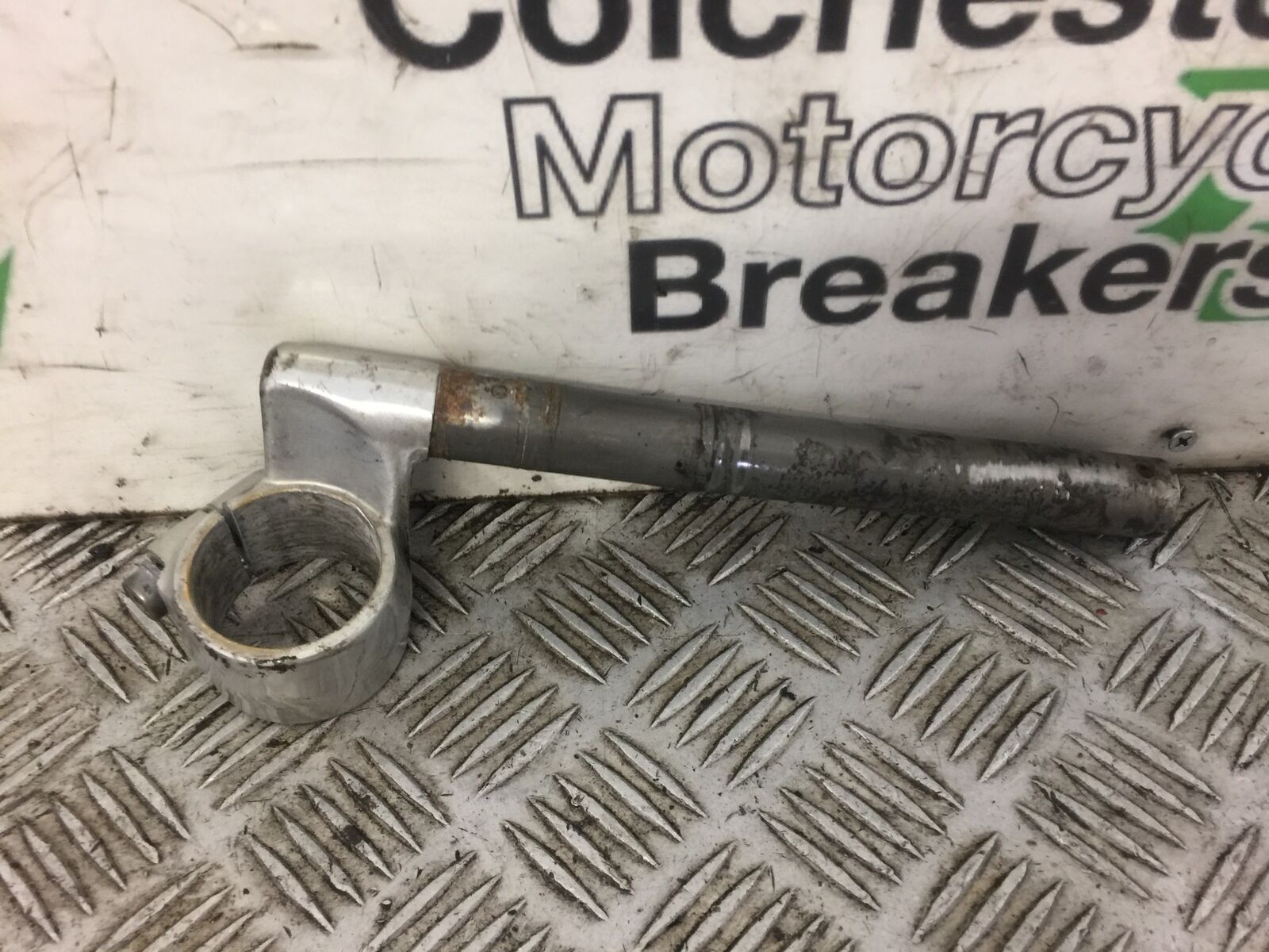HONDA CBR1100 CBR 1100 BLACKBIRD RIGHT BAR  YEAR 1998 (CARBED) STOCK 442