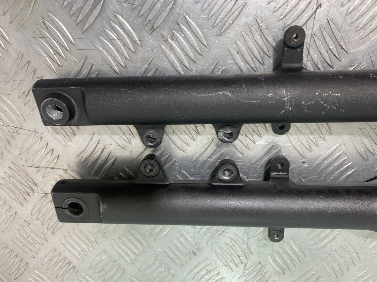 YAMAHA XJ6 XJ6-S FORKS YEAR 2009-2015  (CMB1212)