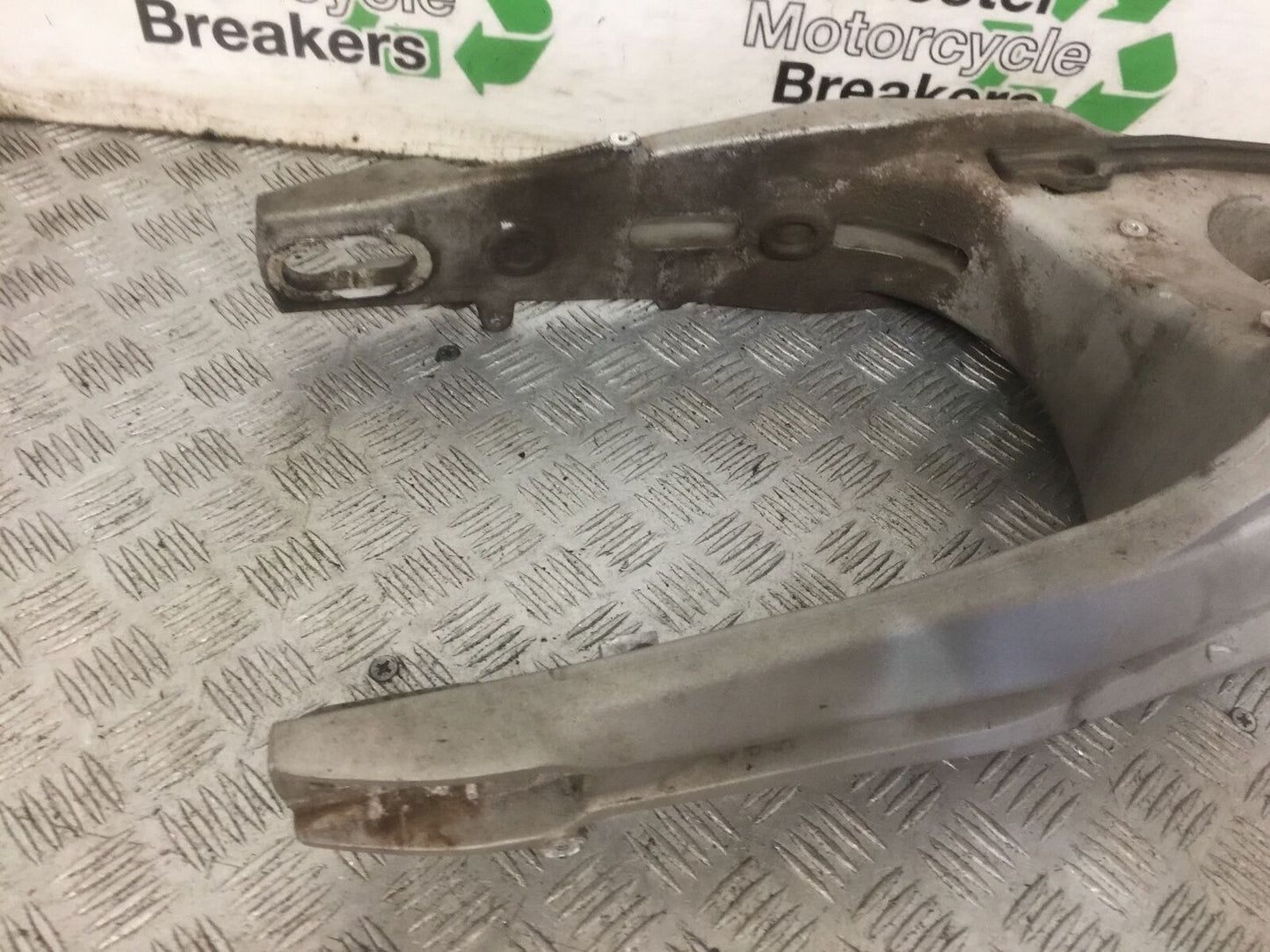 APRILIA DORSODURO 750 FACTORY SWINGARM  YEAR 2011  (STOCK 908)