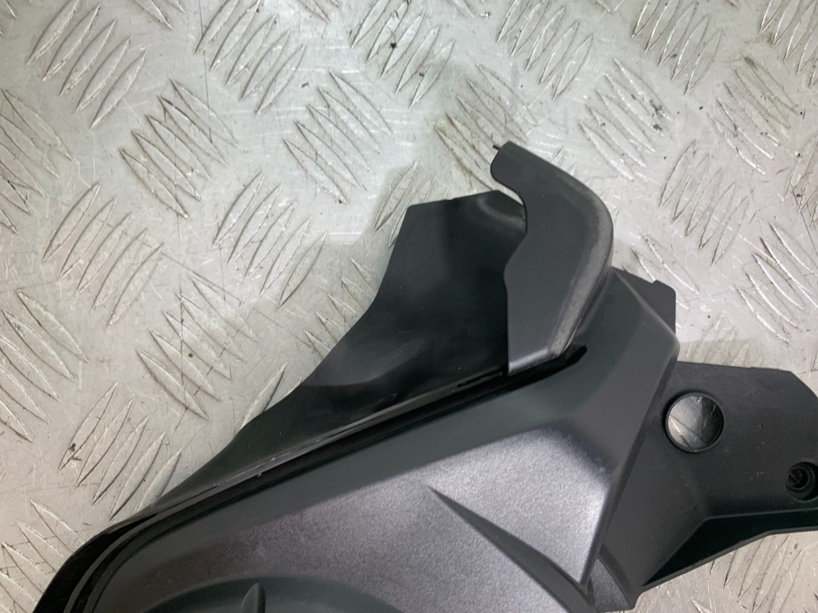 HONDA CBR1000 RR GENERATOR COVER  YEAR  2008-2011 (CMB1330)