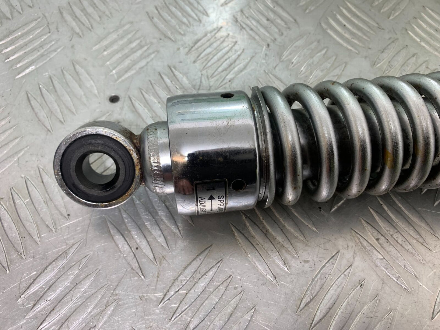 TRIUMPH THUNDERBIRD 1600 1 X REAR SHOCK  YEAR 2011 (CMB1107)