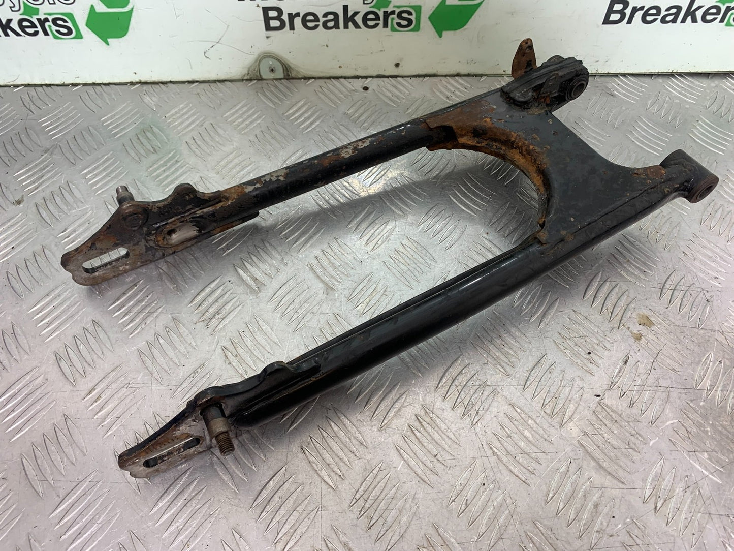 YAMAHA YBR125 CUSTOM SWINGARM   YEAR 2008-2016 (CMB1192)