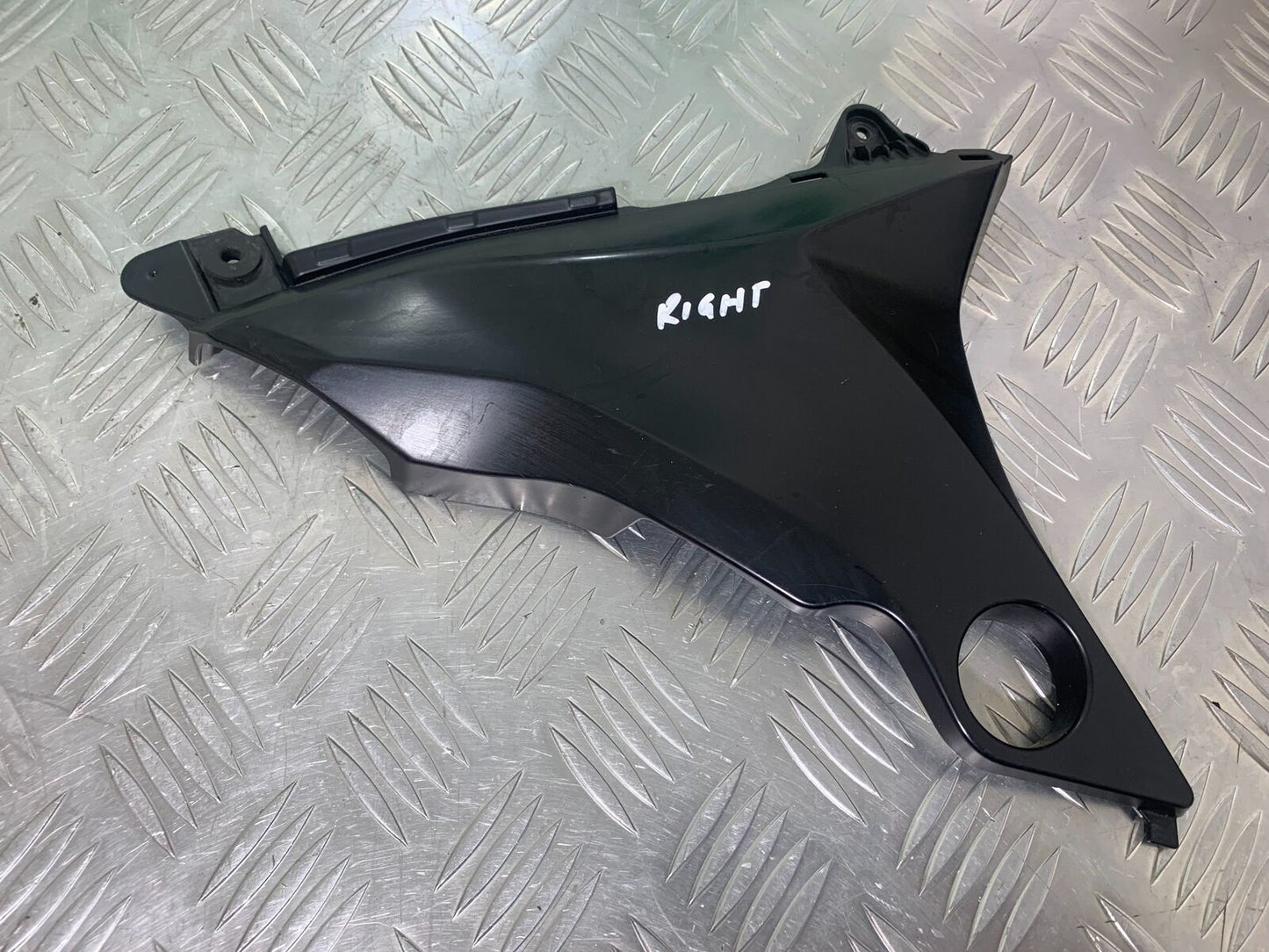 KAWASAKI Z800 Z 800 RIGHT FRAME COVER YEAR 2013-2017 (CMB1059)