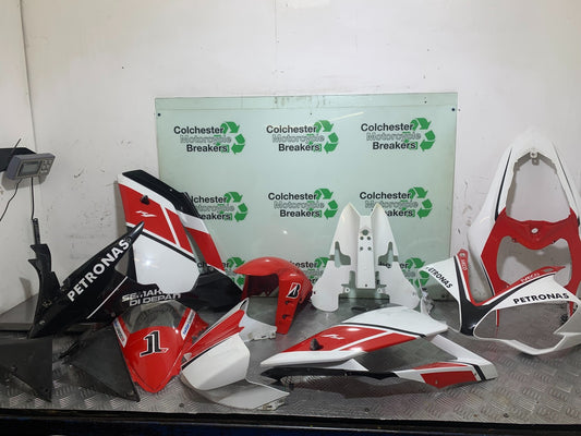 YAMAHA YZF R1 4C8 FAIRING KIT (PATTERN) YEAR 2007-2008 (CMB1237)