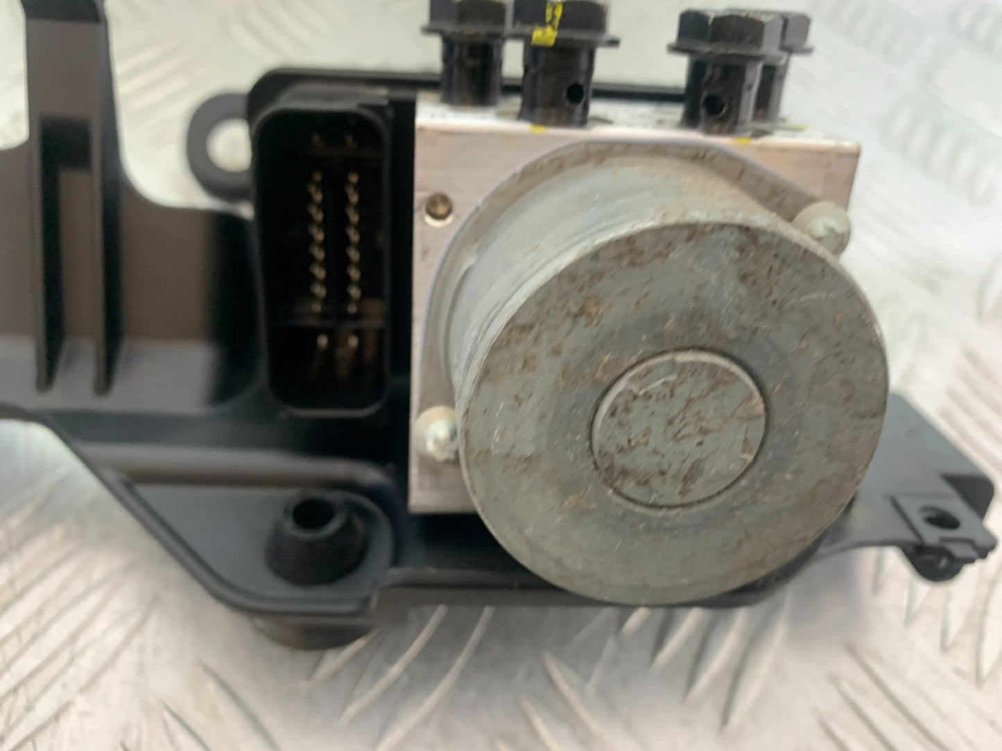 DUCATI 937 MONSTER ABS PUMP   YEAR 2021-2024 (CMB1270)