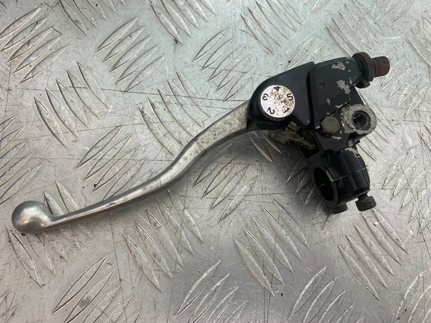 KAWASAKI Z750 Z 750 CLUTCH LEVER AND BRACKET   YEAR 2004-2006  (CMB1234)