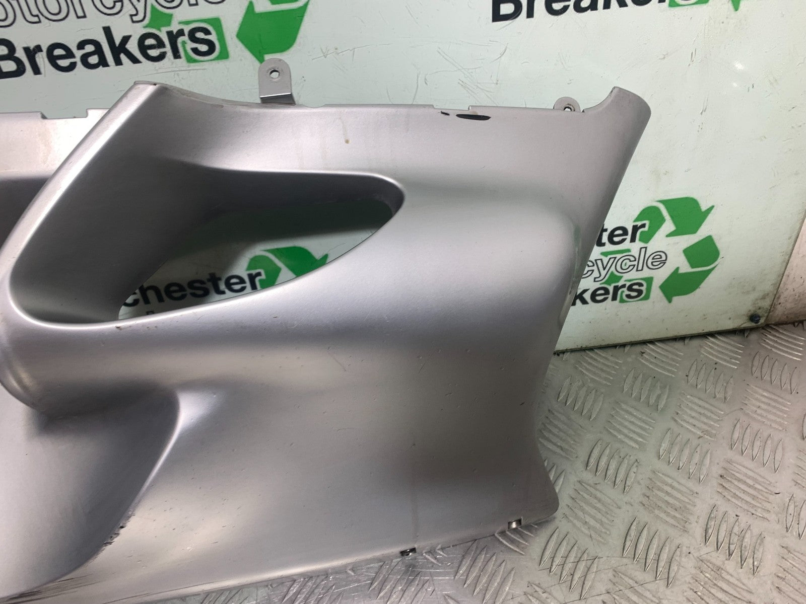 BMW K1200 K 1200 LT RIGHT LOWER FAIRING  YEAR 1999-07 (CMB1271)
