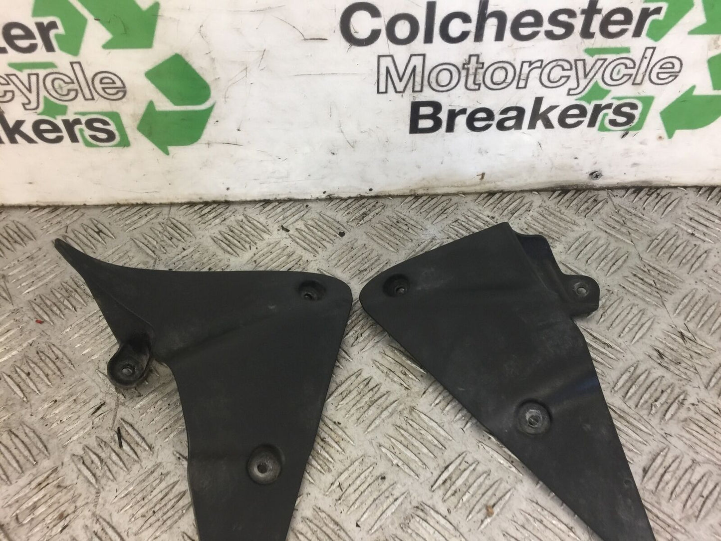 KAWASAKI ER6 N LEFT AND RIGHT INFILLS YEAR 2006 (STOCK 465)