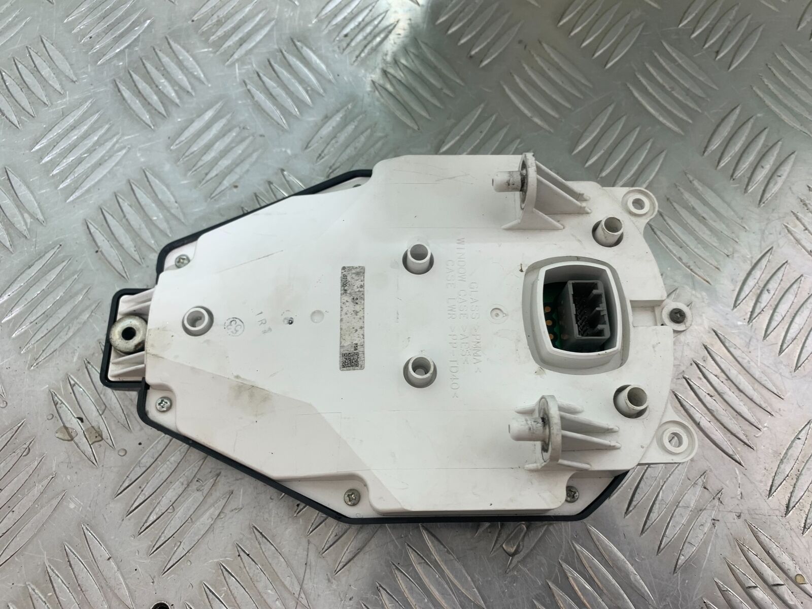 SUZUKI INTRUDER VL800 C800 CLOCKS SPEEDO DASH    YEAR 2012-16 (CMB1039)