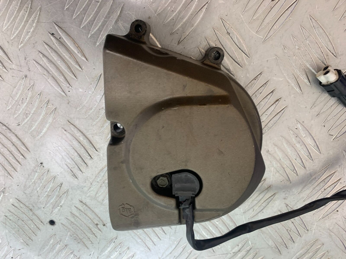 KAWASAKI ZX6R ZX6 J SPROCKET COVER   YEAR 2000 (CMB1129)