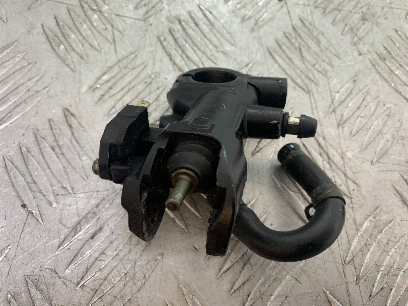 TRIUMPH 1050 SPEED TRIPLE FRONT MASTER CYLINDER YEAR 2005-2007 (CMB1322)