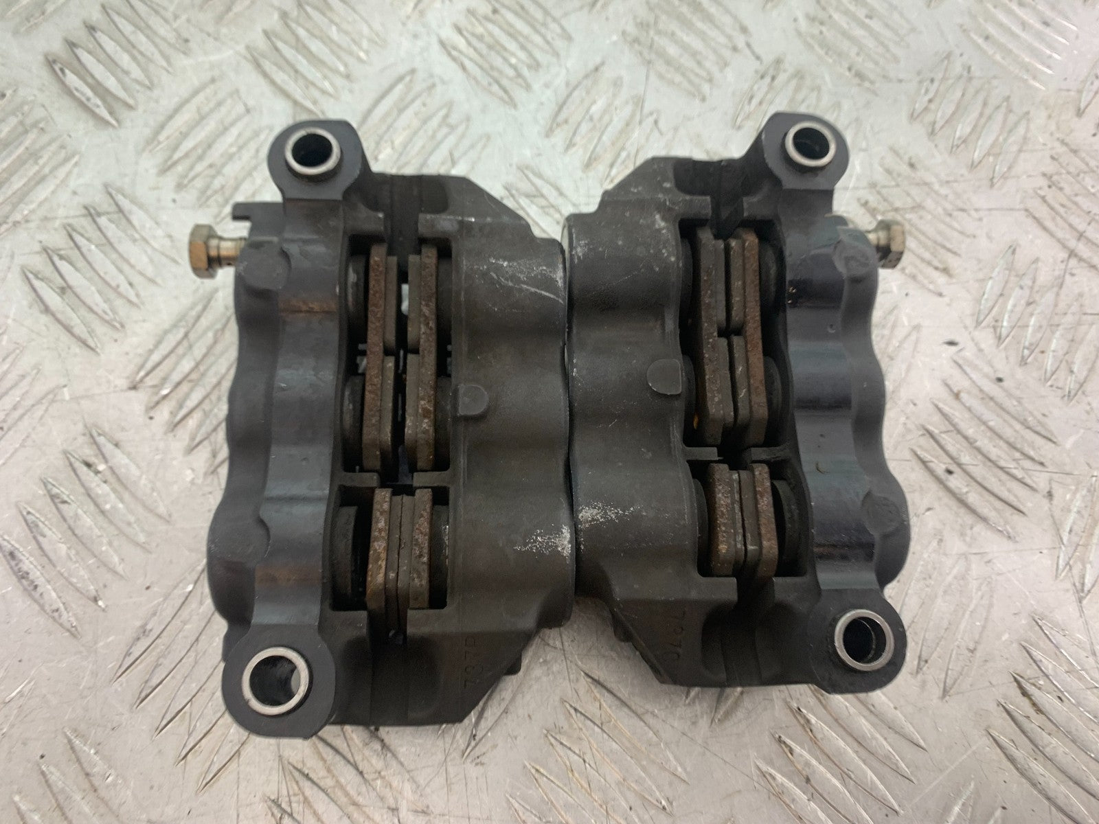 YAMAHA YZF R1 4C8 FRONT BRAKE CALIPERS   YEAR 2007-2008 (CMB1237)