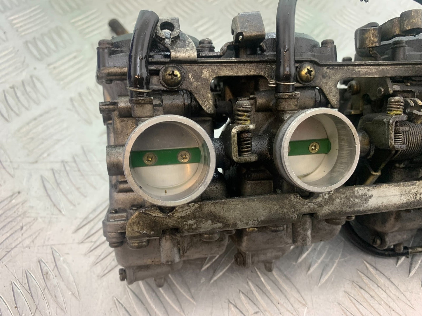 KAWASAKI GPZ600 GPZ 600 CARBS YEAR 1988-90 (CMB1258)