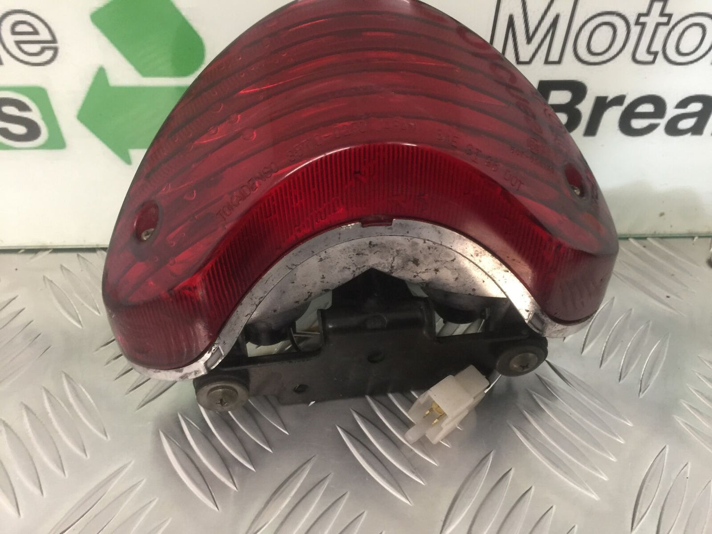 SUZUKI SV650 SV 650 REAR LIGHT  YEAR 1999-2002 (STOCK 919)