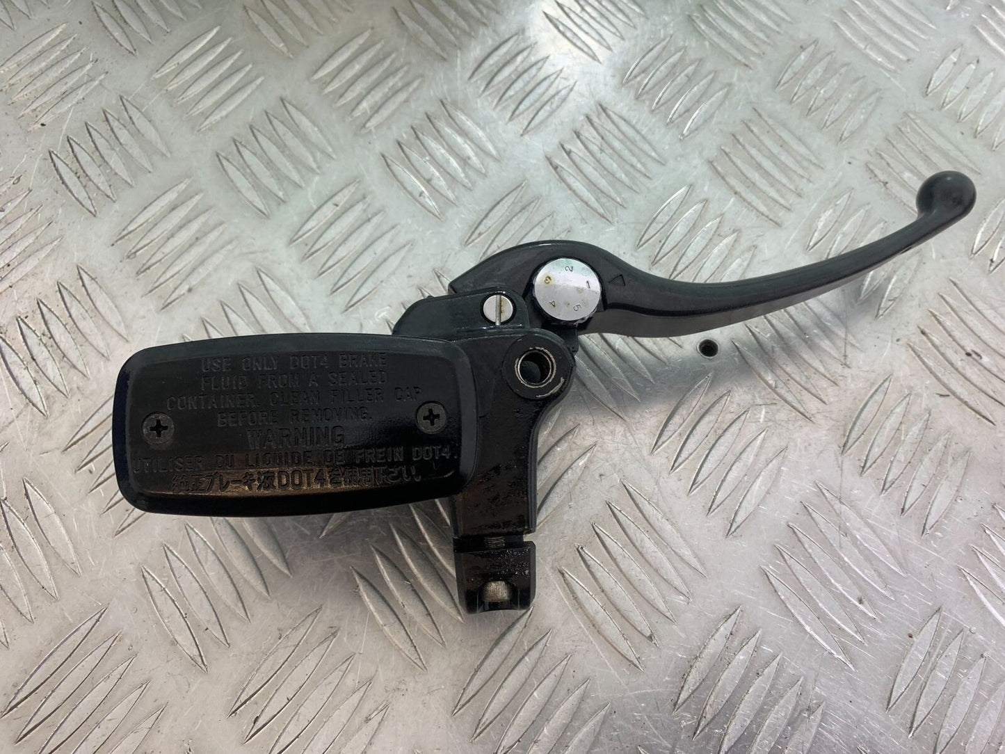 SUZUKI INTRUDER VL800 C800 FRONT MASTER CYLINDER  YEAR 2012-16 (CMB1039)