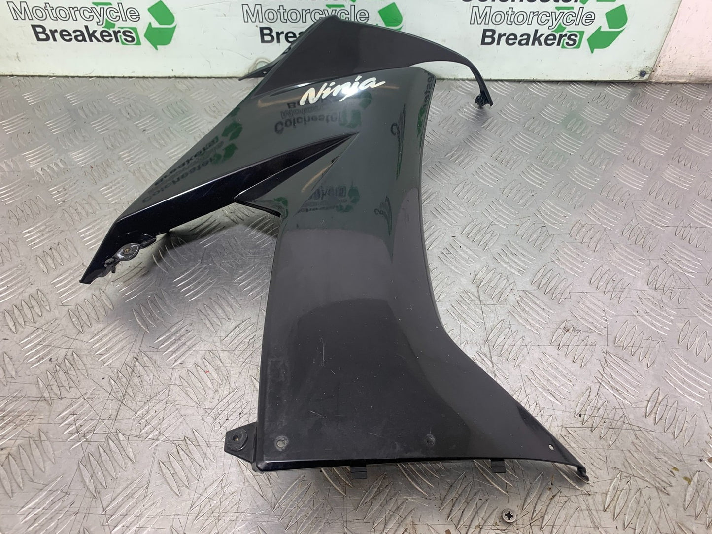 KAWASAKI ZX10R ZX10 R RIGHT FAIRING PANEL  2008-2010 (CMB1206)