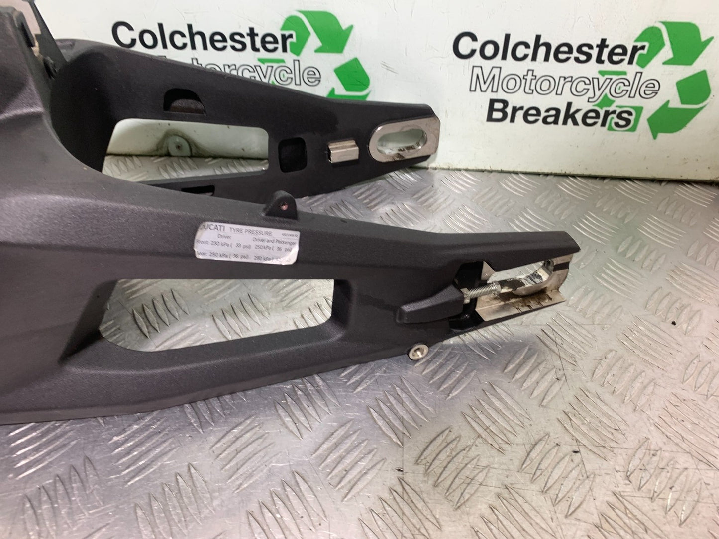 DUCATI 937 MONSTER SWINGARM  YEAR 2021-2024 (CMB1270)