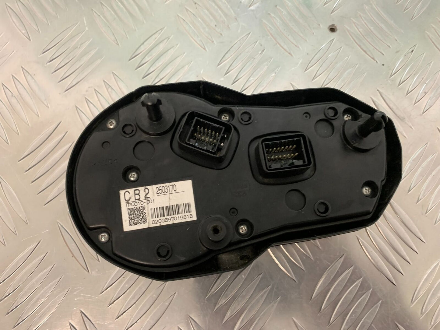 TRIUMPH TIGER 800 XCA CLOCKS SPEEDO DASH  YEAR 2015-2017 (STOCK 940)